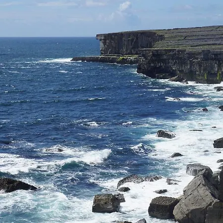 Aran Islands Camping & Glamping База отдыха 3*